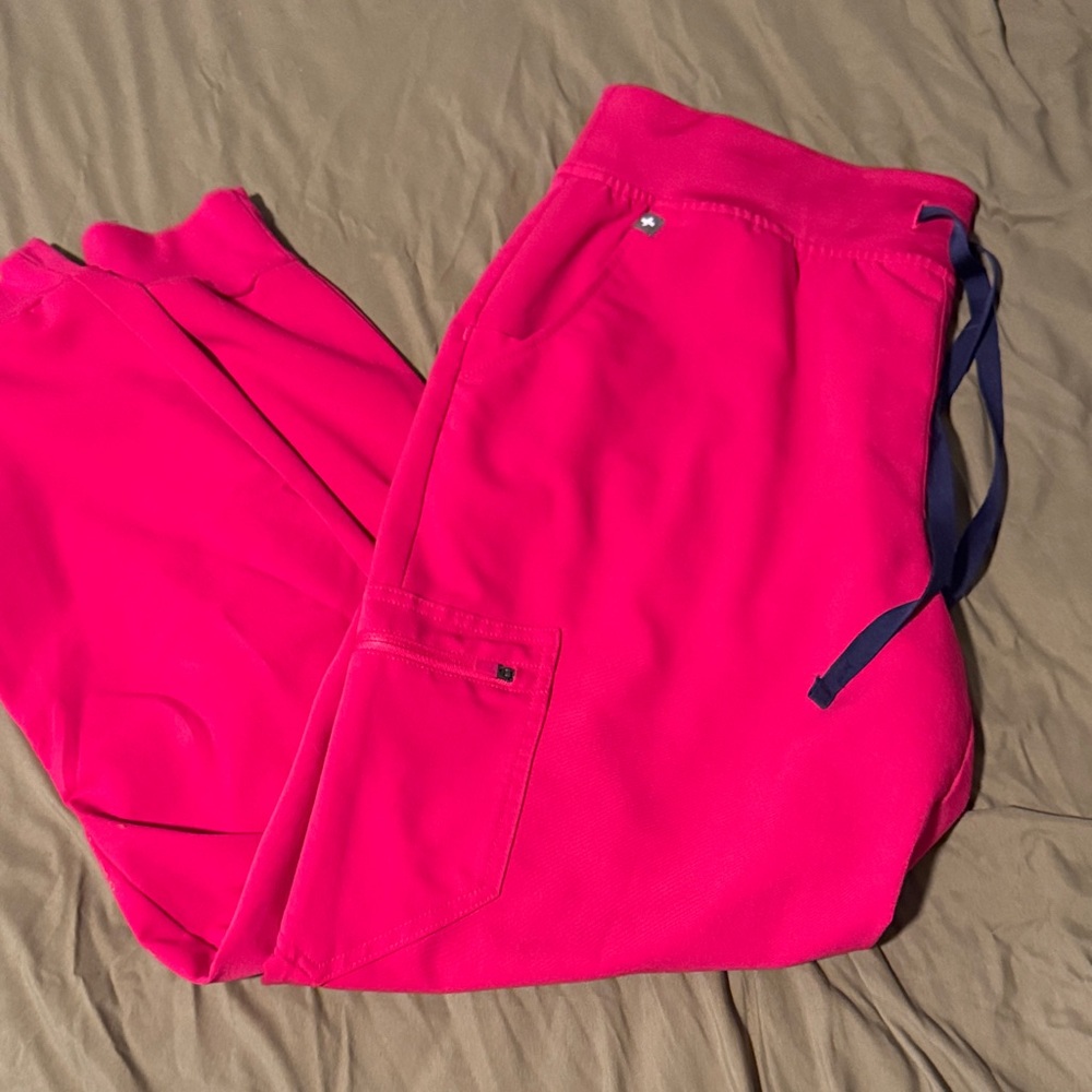 Figs Women's Hot Pink Scrub Joggers